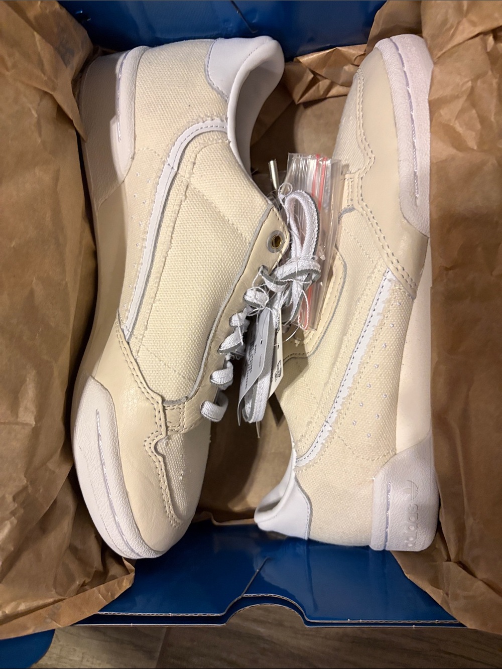 adidas Donald glover continental 80s Men Sneakers Beige and White Canvas Low-Top